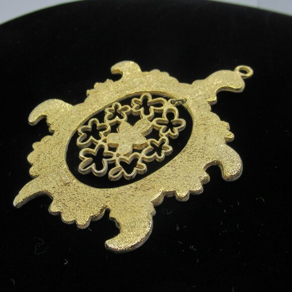 Vintage Coro Turtle Pendant Large White Enamel & Gold With Pegasus Logo Box - Picture 4 of 9